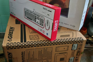 Receiving equipment from the Medical Community Basij