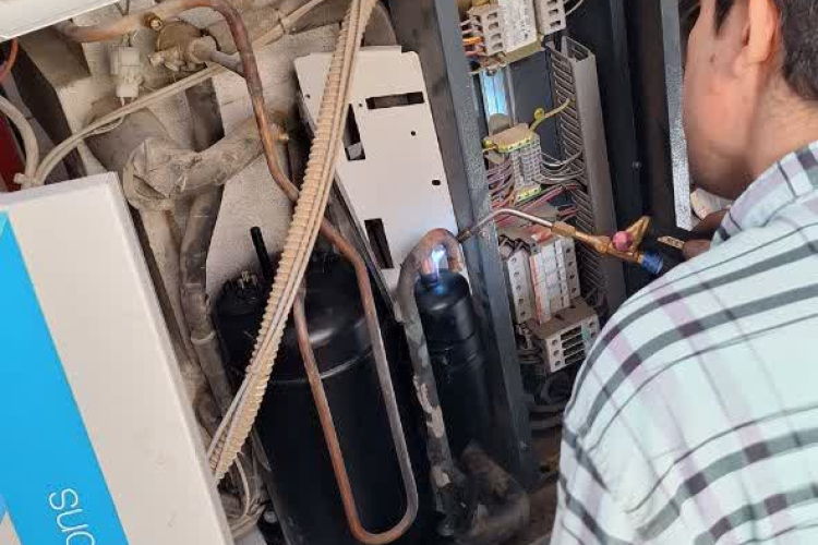 Replacing-compressor-oxygen-generator-dryer