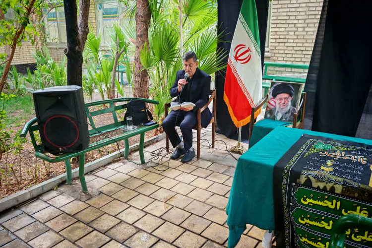 زیارت عاشورا بمناسبت شهادت امام صادق(ع) و اربعین رهبر شهید