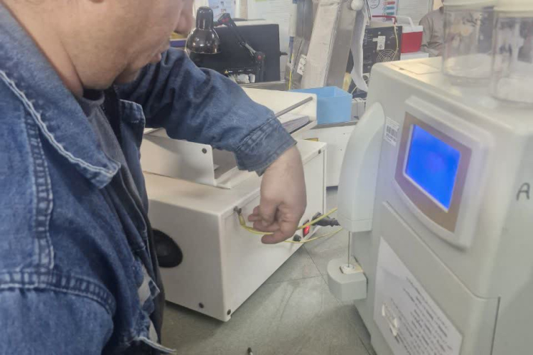 Complete safety of laboratory electrical installations