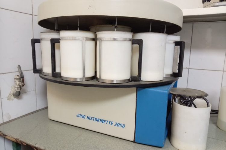 Preparing a tissue processor