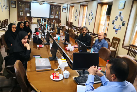  جلسه ریاست محترم بیمارستان با پزشکان عمومی