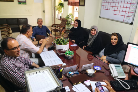 جلسه ریاست بیمارستان با پزشکان گروه اطفال