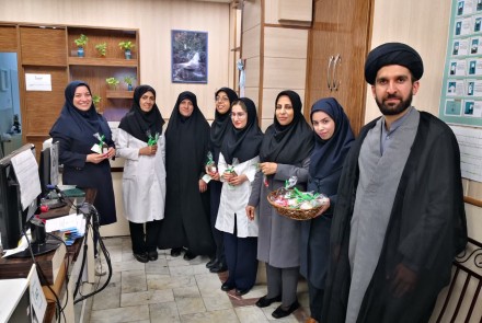 توزیع پک‌های هدیه به مناسبت عید غدیر در بیمارستان عیسی بن مریم (ع) 