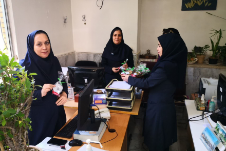 توزیع پک‌های هدیه به مناسبت عید غدیر در بیمارستان عیسی بن مریم (ع) 