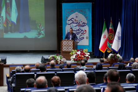 انتخاب دکتر عموشاهی به عنوان پزشک نمونه دانشگاه